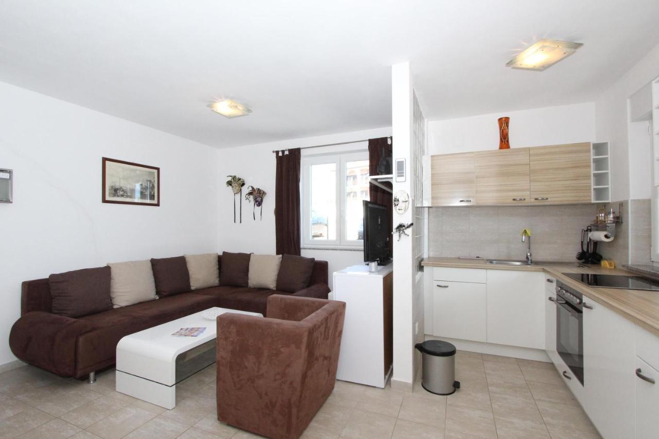 Apartment Adi Rovinj Exteriör bild